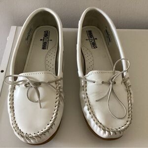 Minnetonka White Leather Moccasins 8